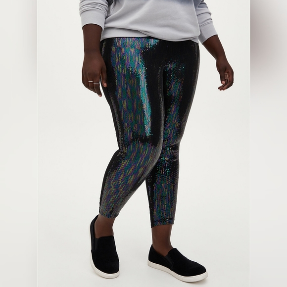 Torrid 4 4x Platinum Legging – Multi Sequin - Picture 3 of 5